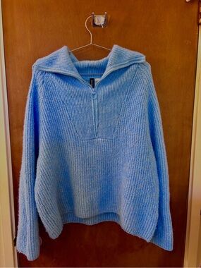 H&M Light Blue Ribbed Half-Zip Turtleneck Sweater